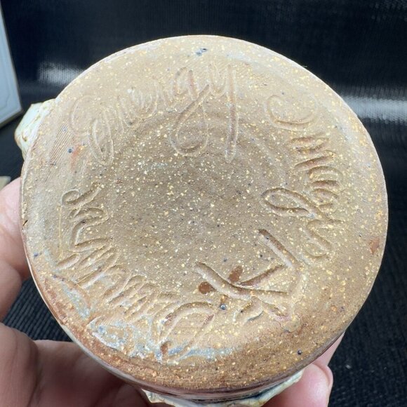 Hand Made Stoneware Pottery Coffee Mug Cup With 3D Crawfish Artist Signed VTG - Picture 7 of 13